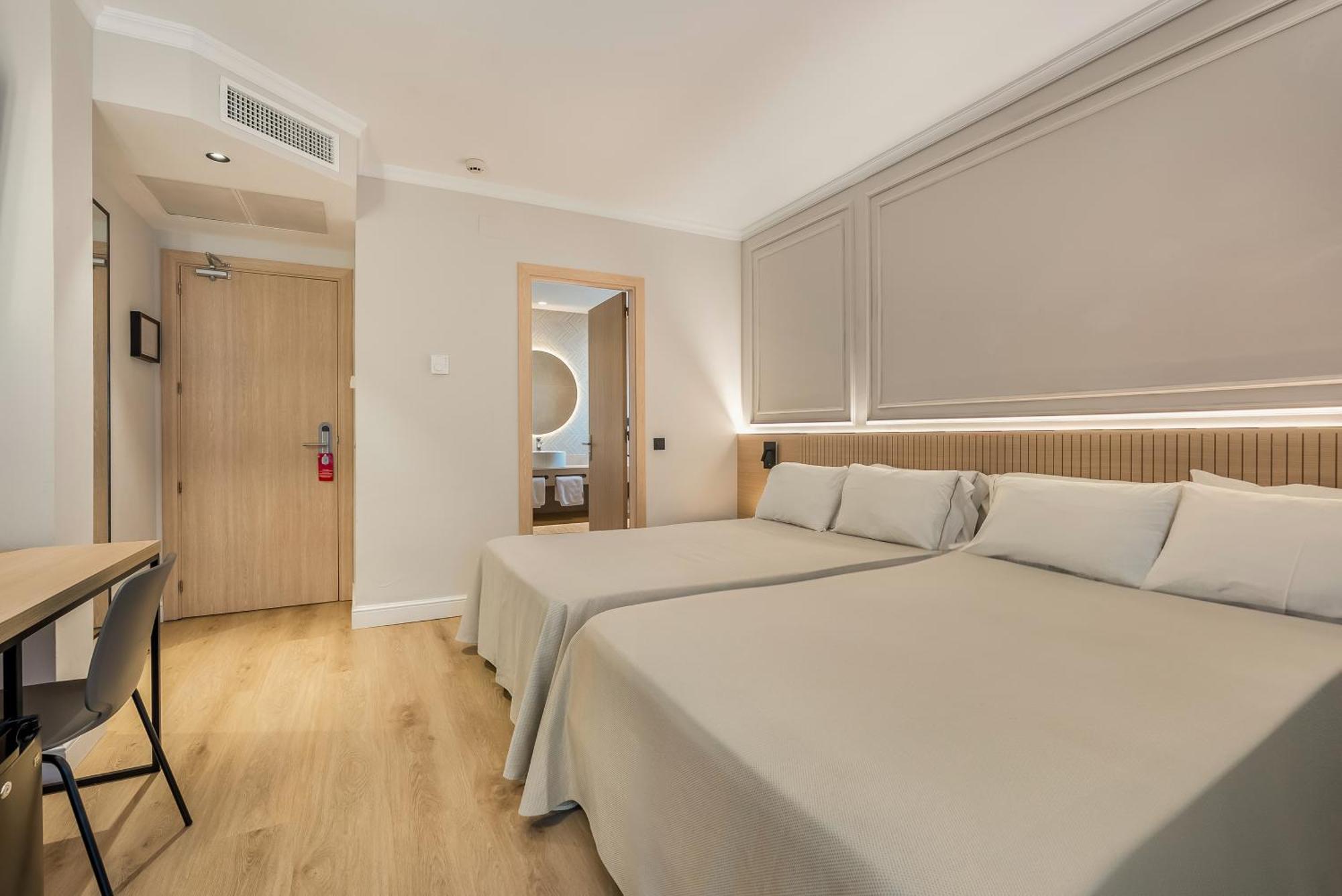 Miramar Hotel 4*